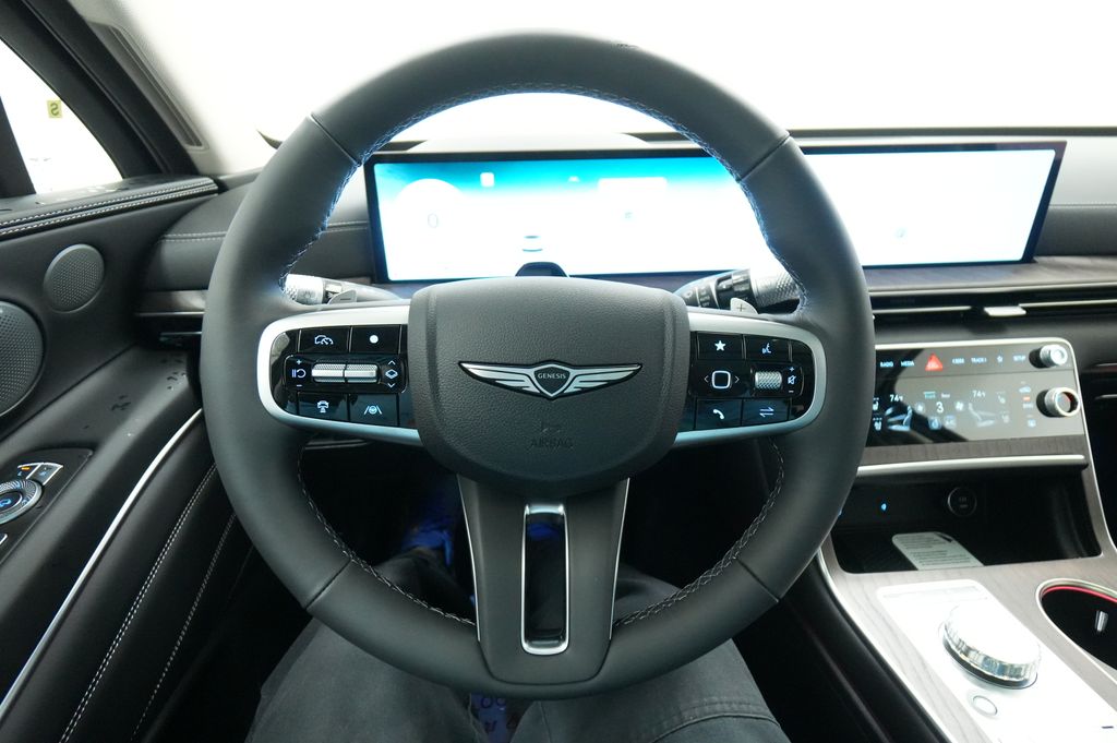 2027 Genesis GV80