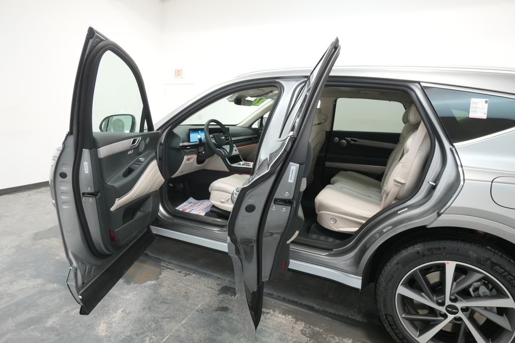 2026 Genesis GV80