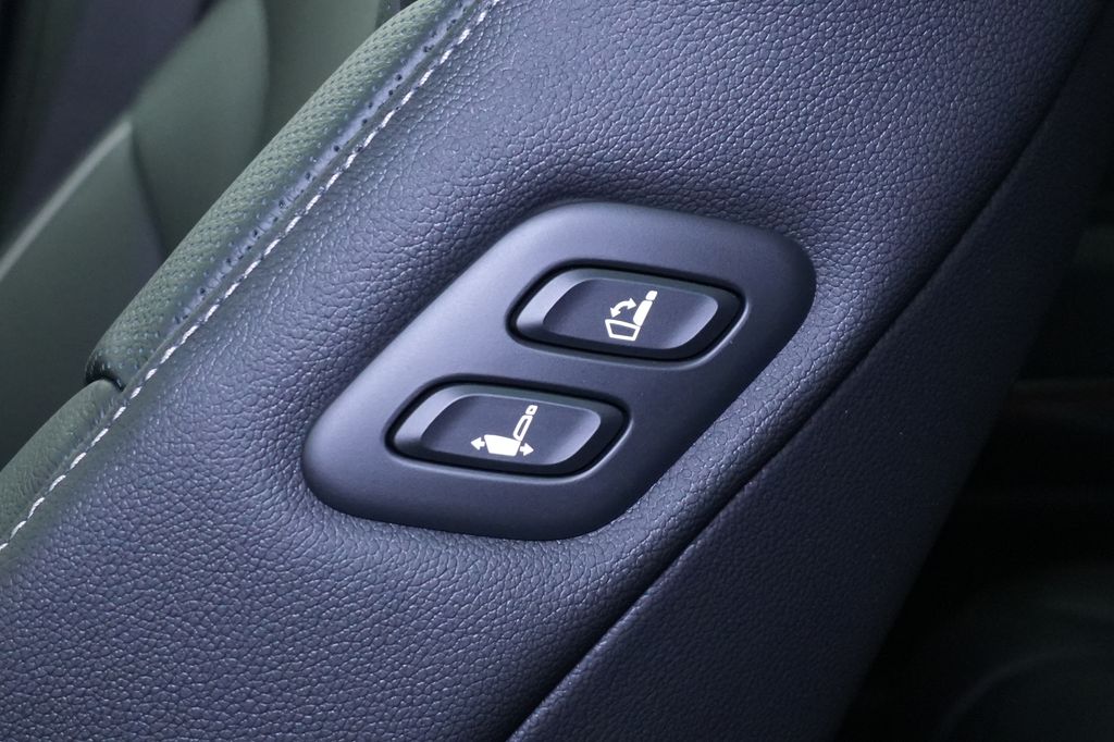 2026 Genesis GV80