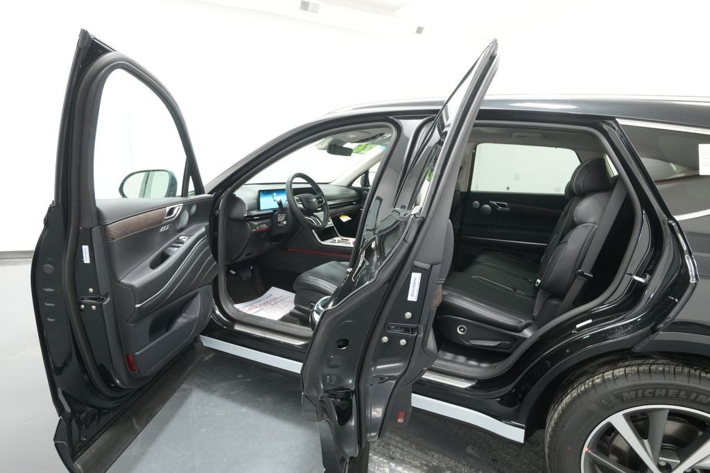 2026 Genesis GV80