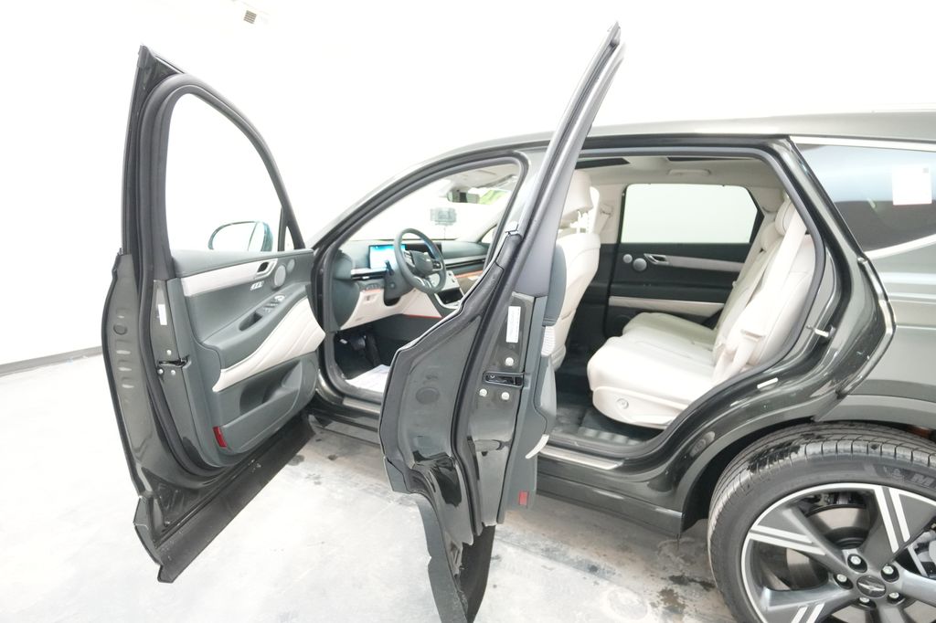 2026 Genesis GV80