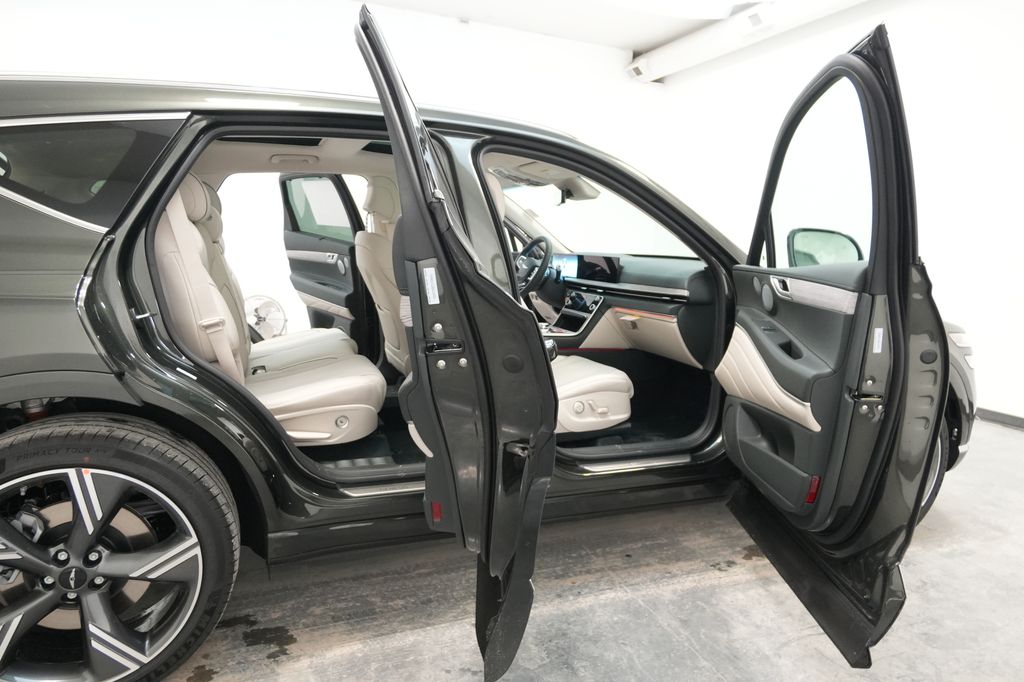 2026 Genesis GV80
