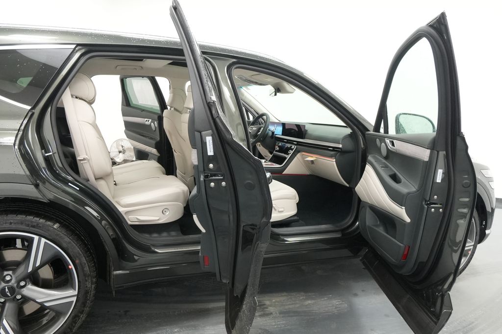 2026 Genesis GV80