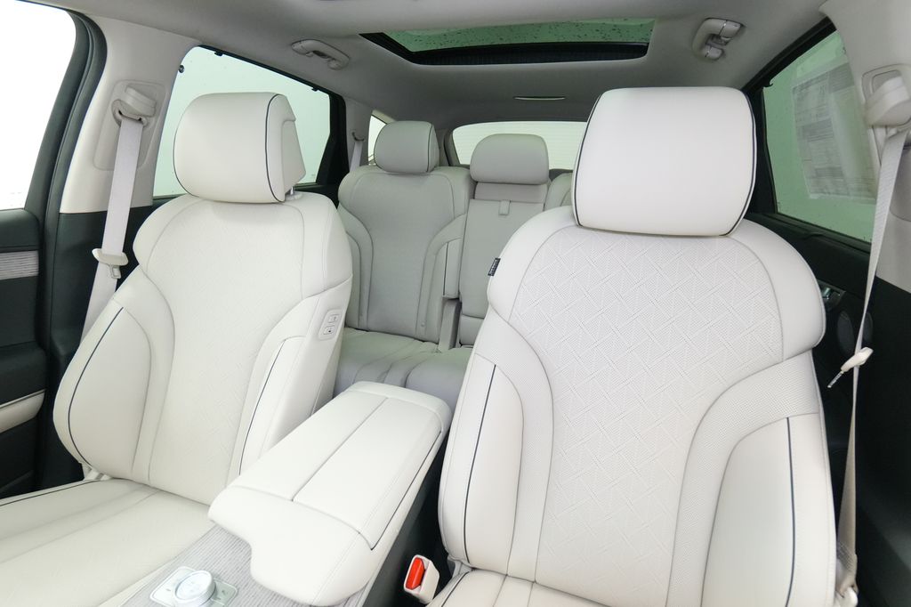 2026 Genesis GV80