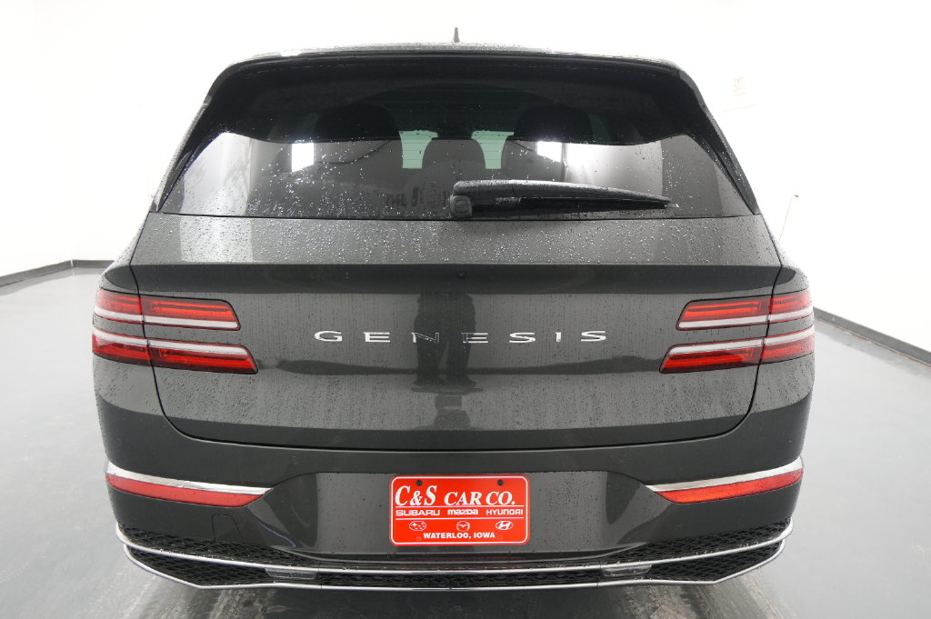 2027 Genesis GV80