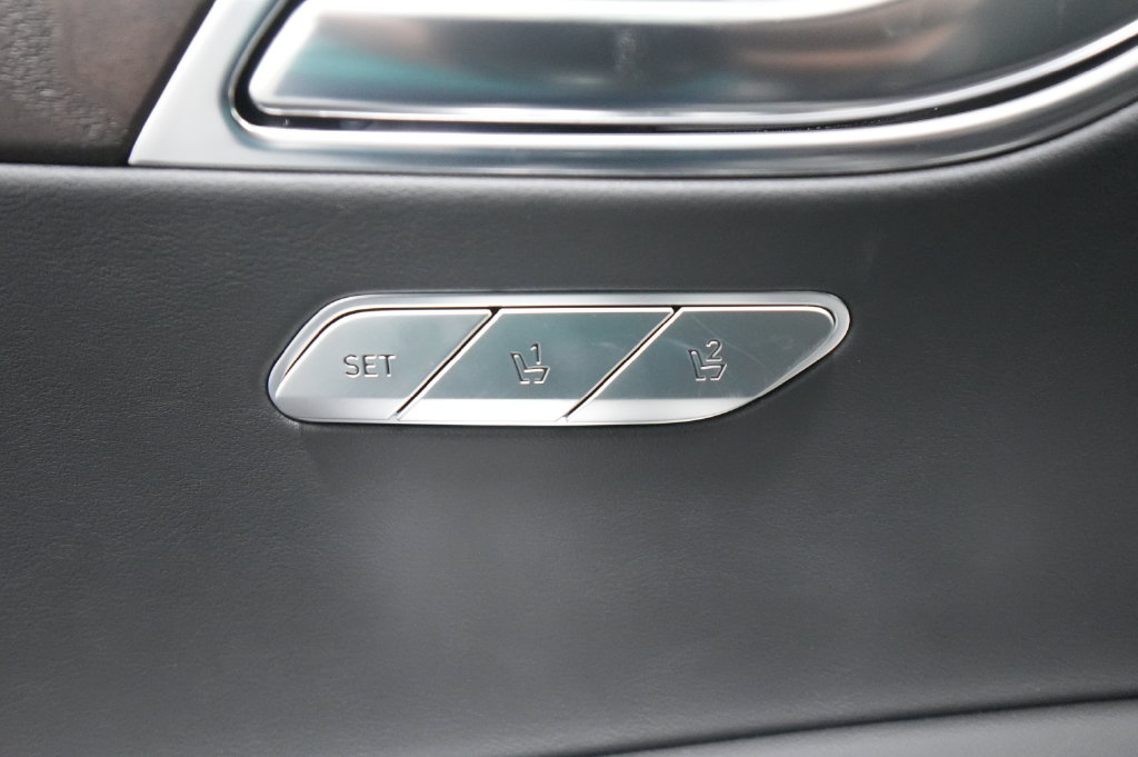 2027 Genesis GV80