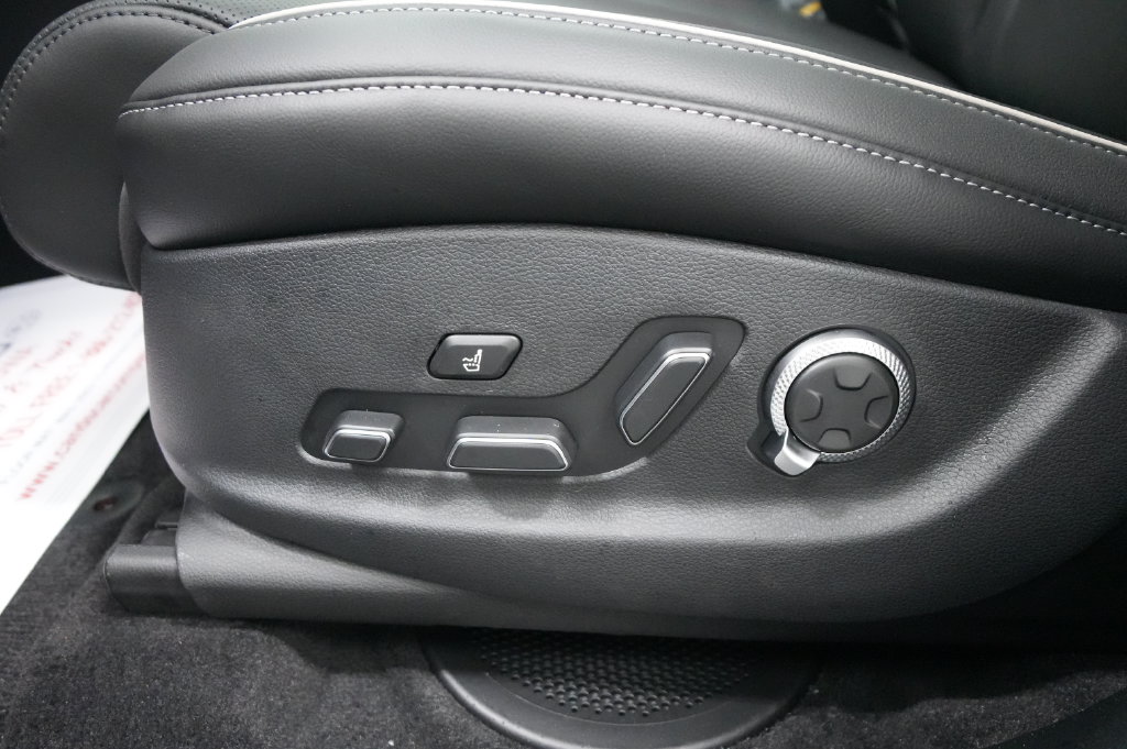 2027 Genesis GV80