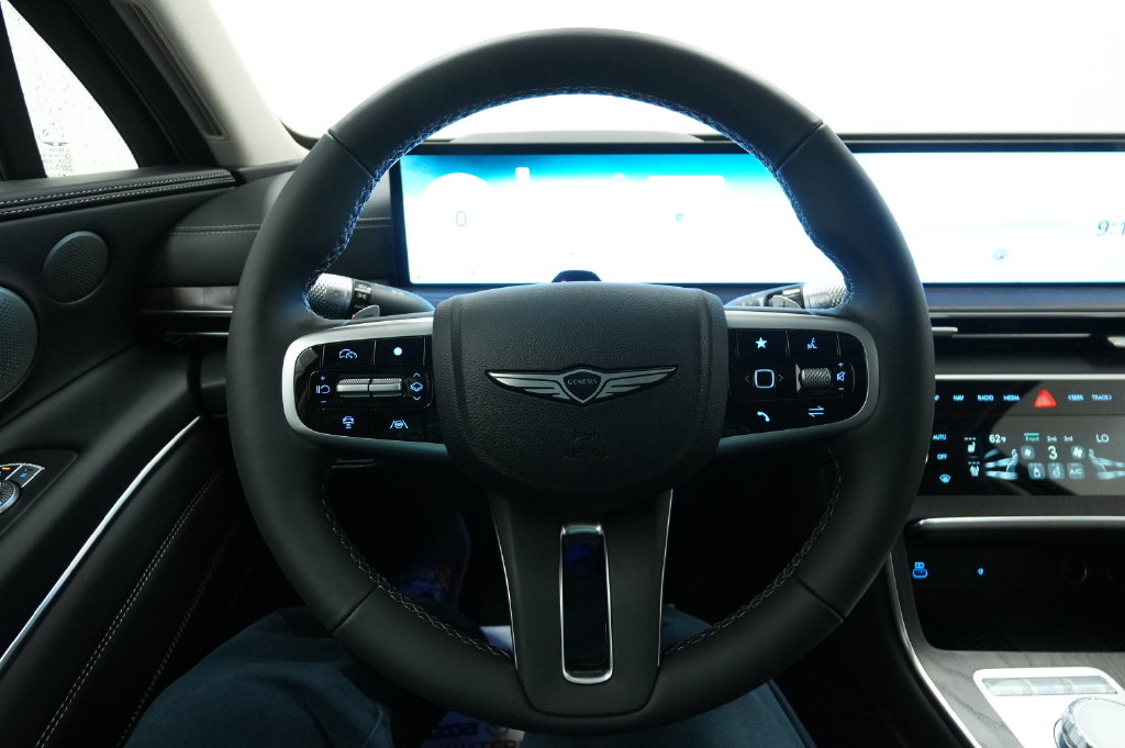 2027 Genesis GV80