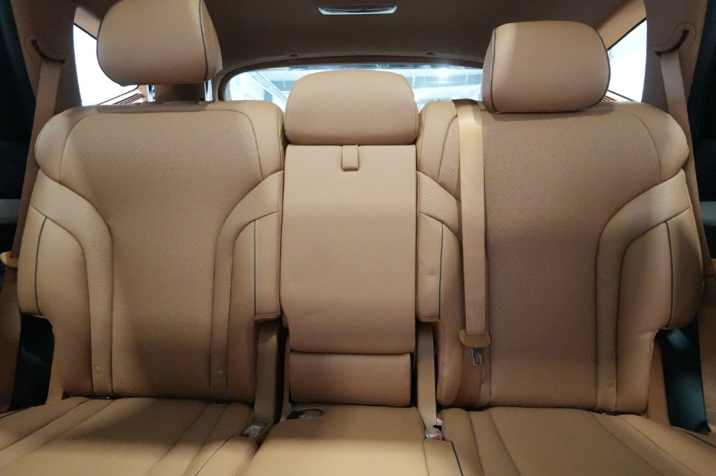 2027 Genesis GV80