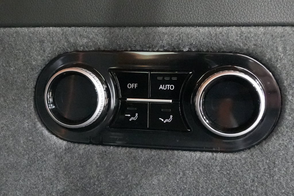 2027 Genesis GV80