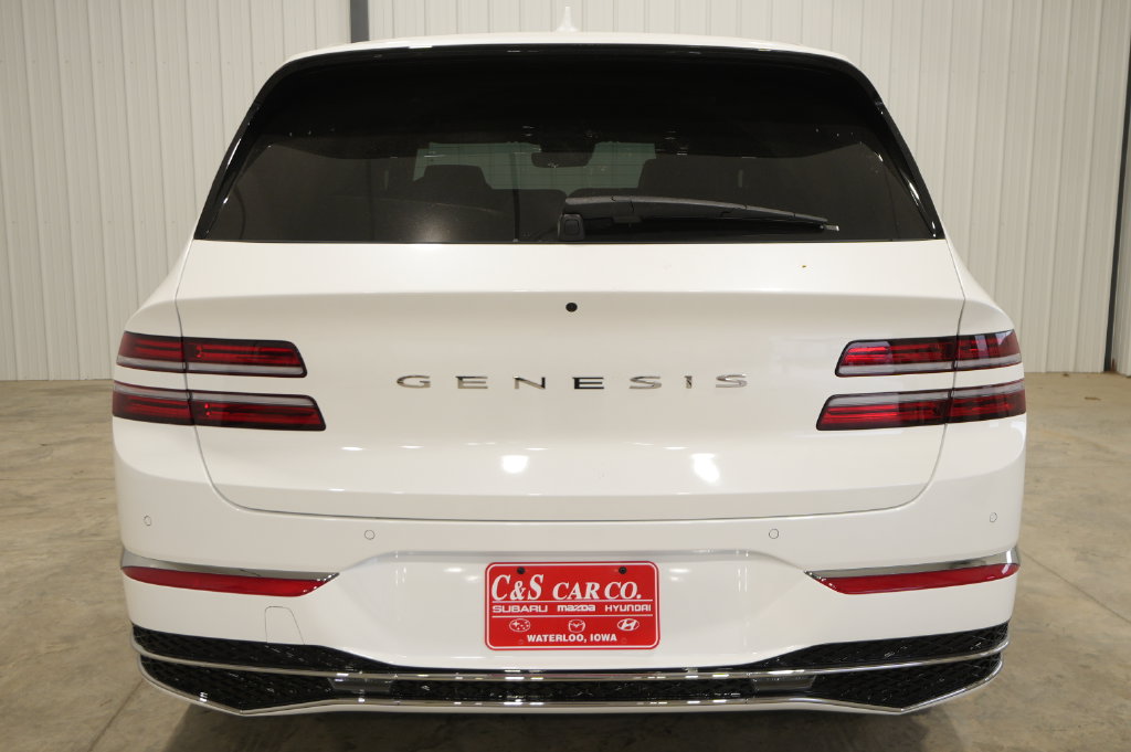 2027 Genesis GV80