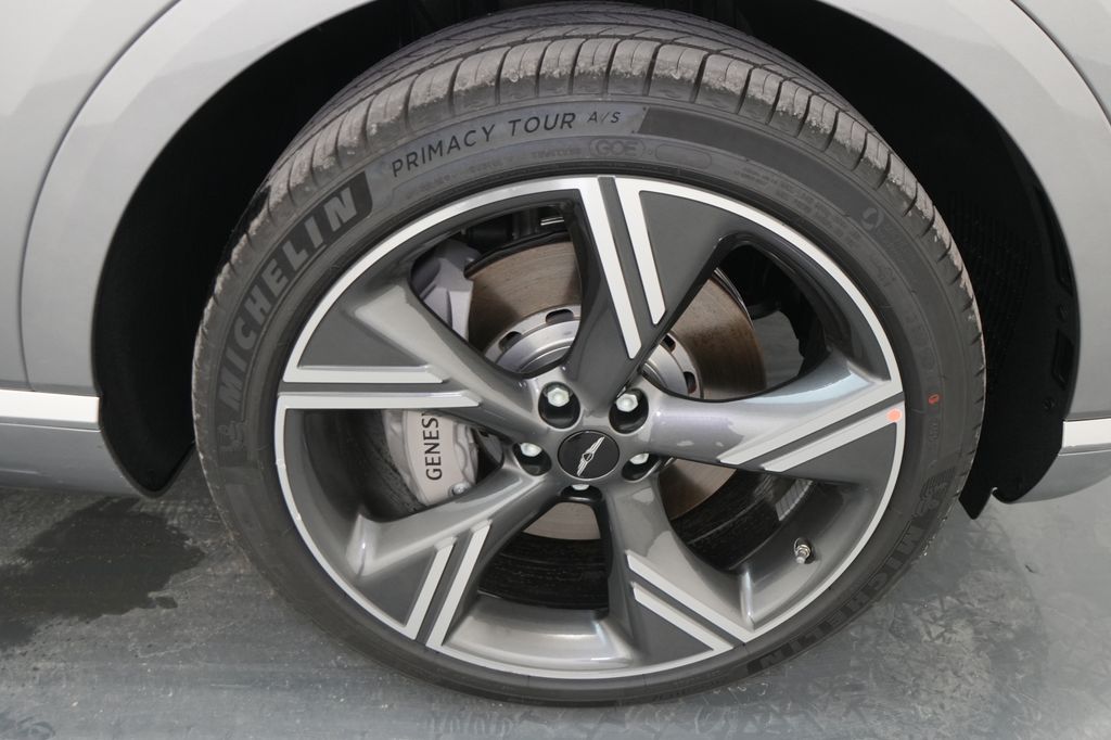 2026 Genesis GV80