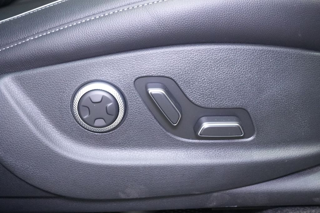 2026 Genesis GV80