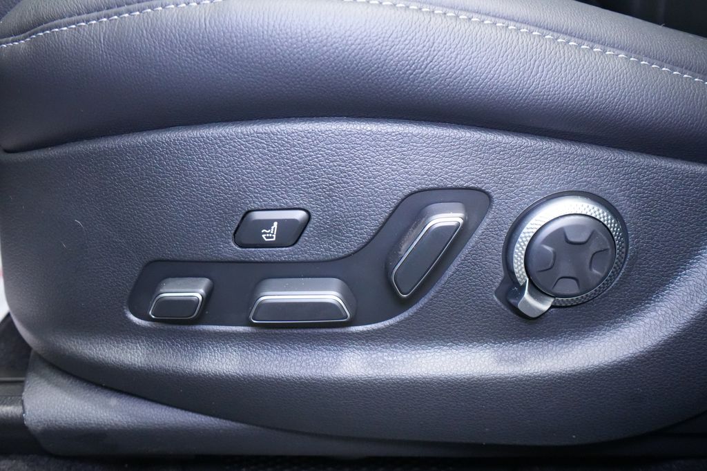 2026 Genesis GV80