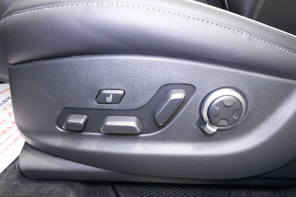 2026 Genesis GV80