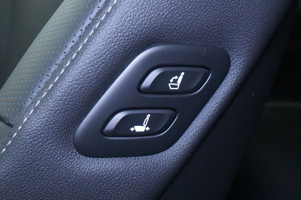 2026 Genesis GV80