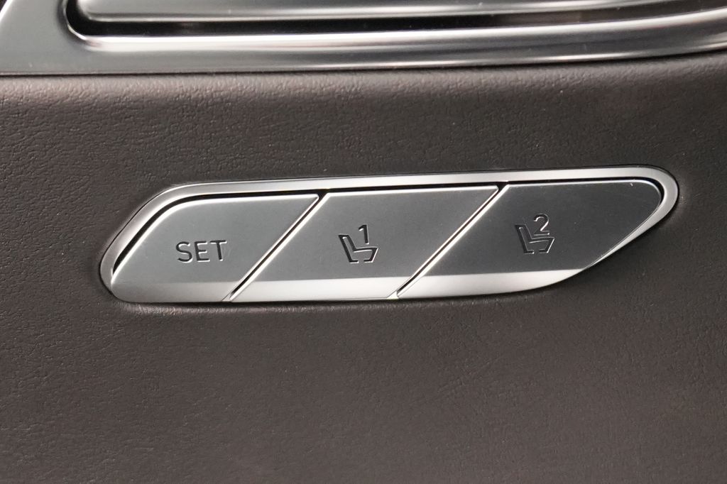 2026 Genesis GV80