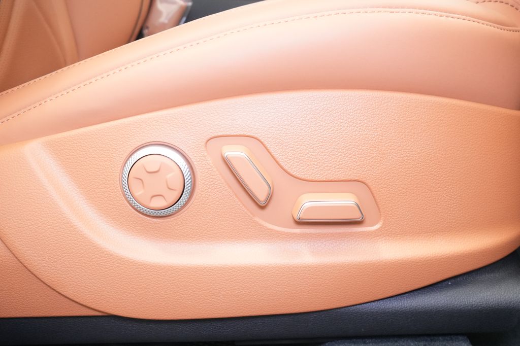 2026 Genesis GV80