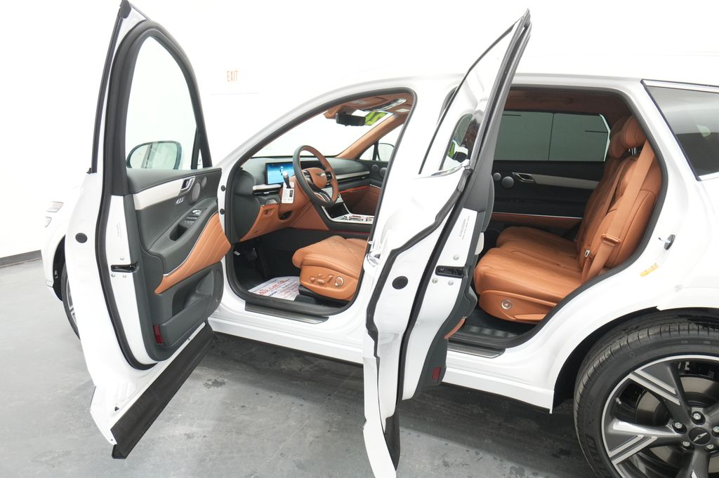 2026 Genesis GV80