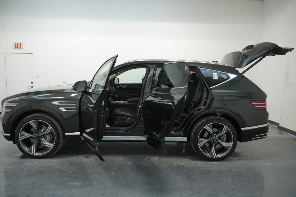 2025 Genesis GV80