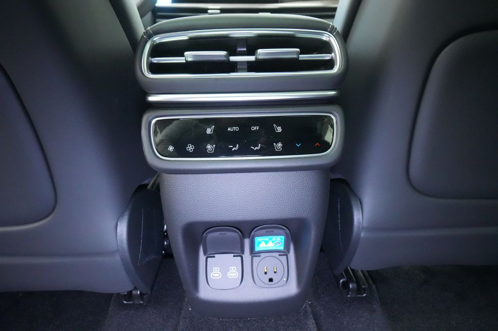 2026 Genesis GV80