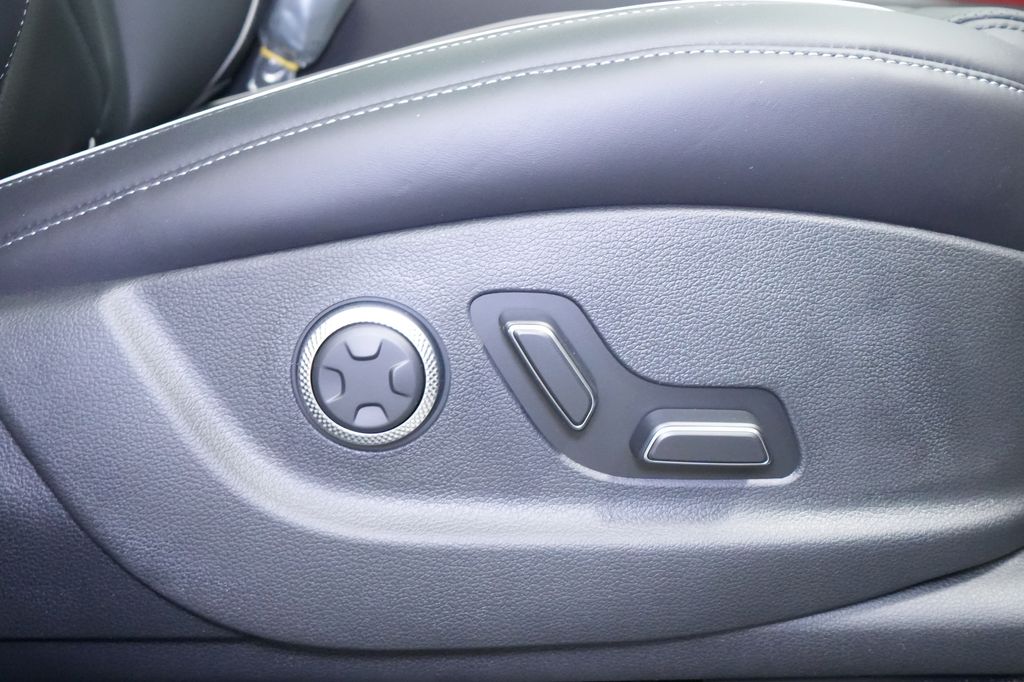 2026 Genesis GV80