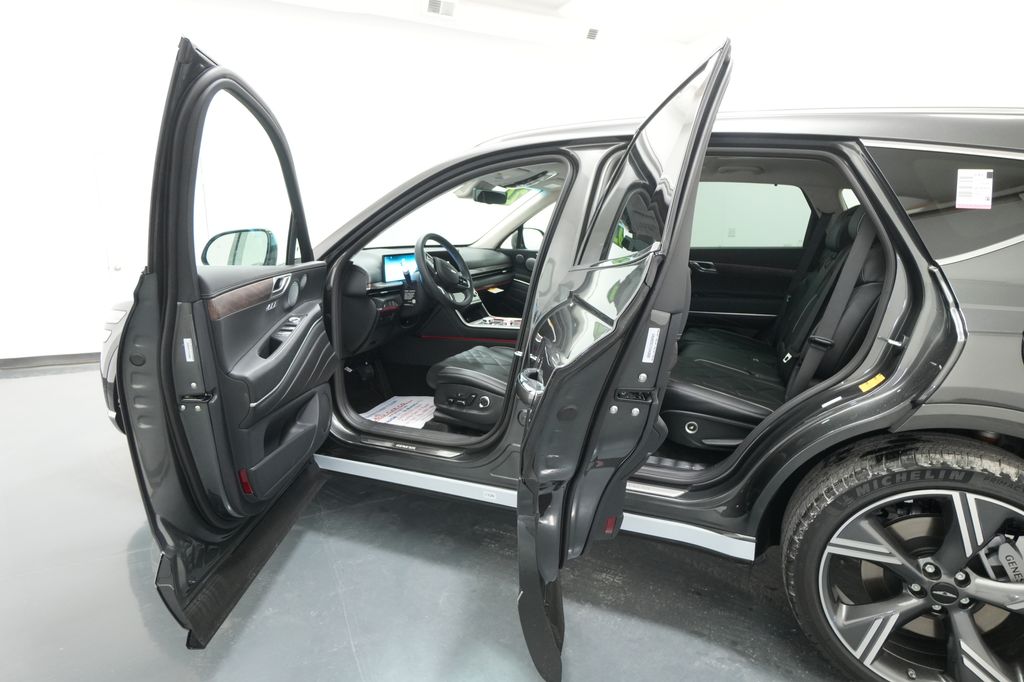2026 Genesis GV80