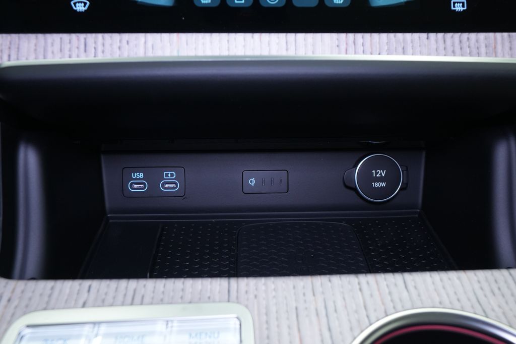 2026 Genesis GV80