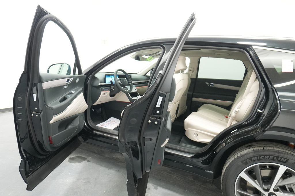 2026 Genesis GV80