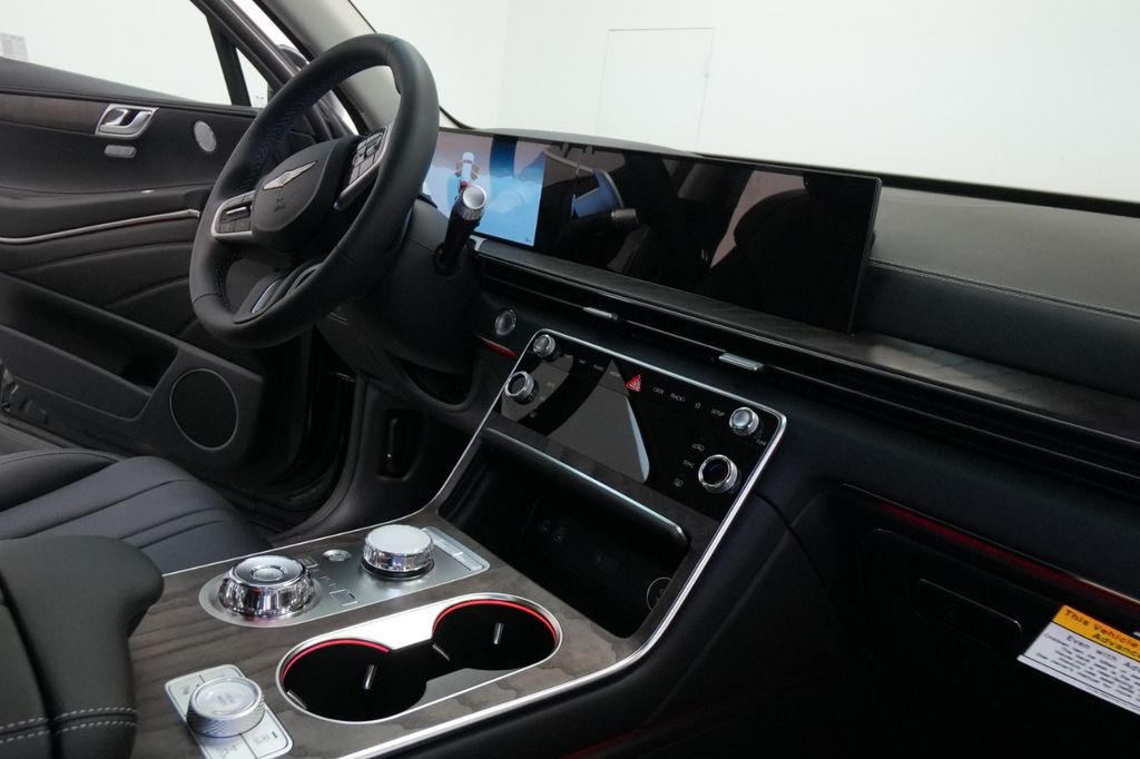 2025 Genesis GV80