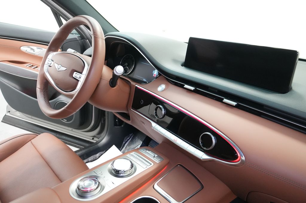 2023 Genesis GV70