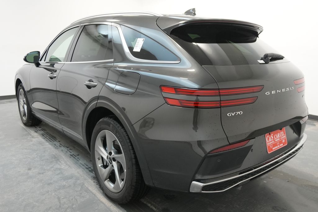 2026 Genesis GV70