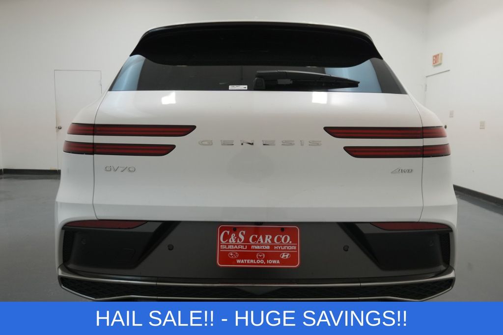 2026 Genesis GV70