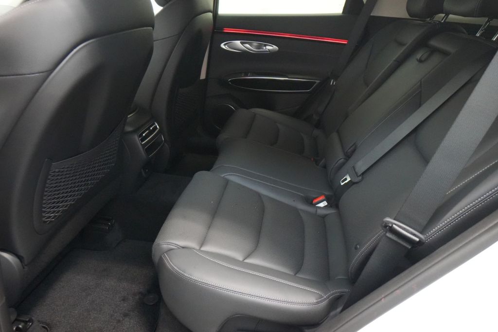 2026 Genesis GV70