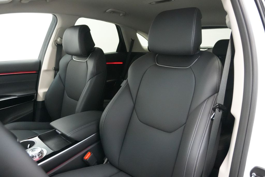 2026 Genesis GV70