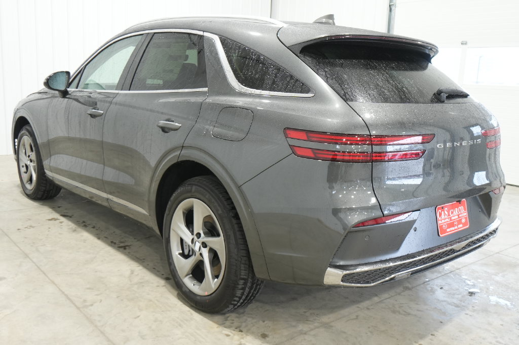 2027 Genesis GV70