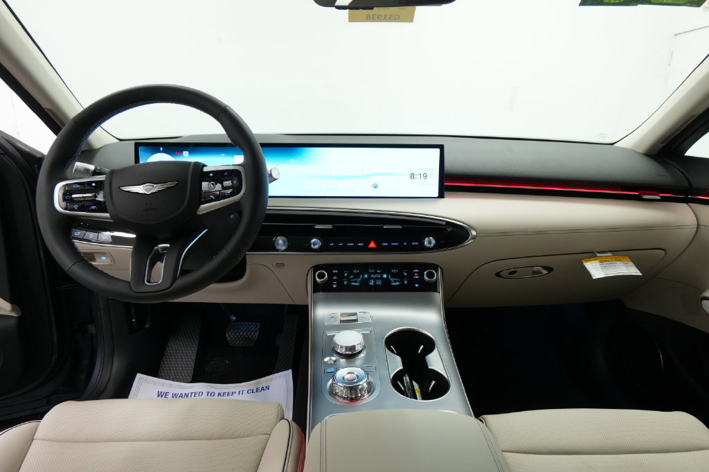 2027 Genesis GV70