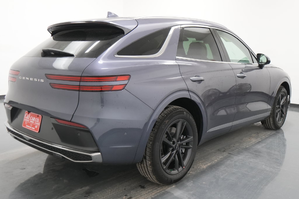 2027 Genesis GV70