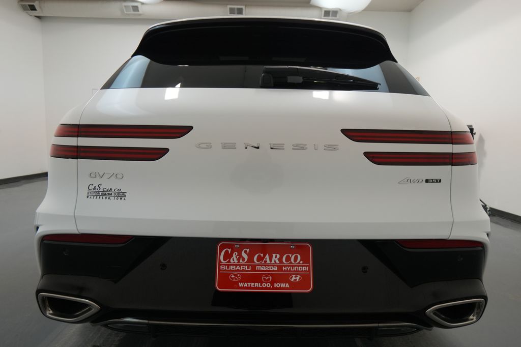 2026 Genesis GV70