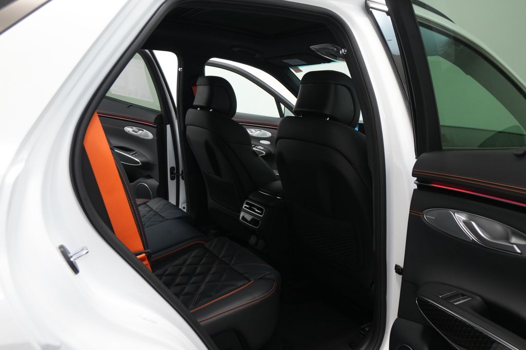 2026 Genesis GV70