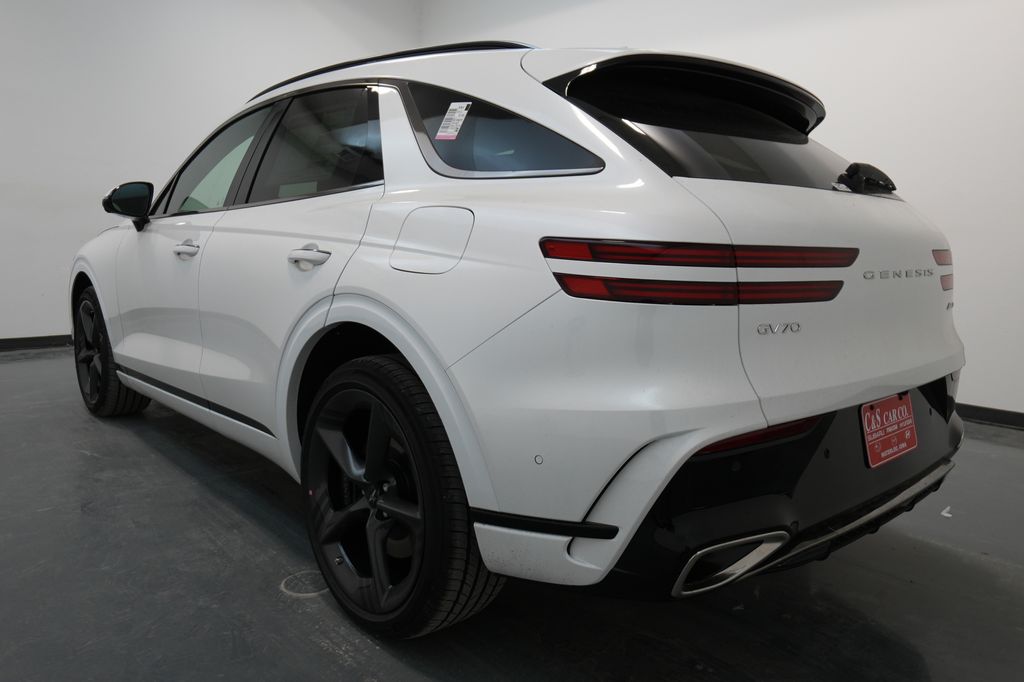 2026 Genesis GV70