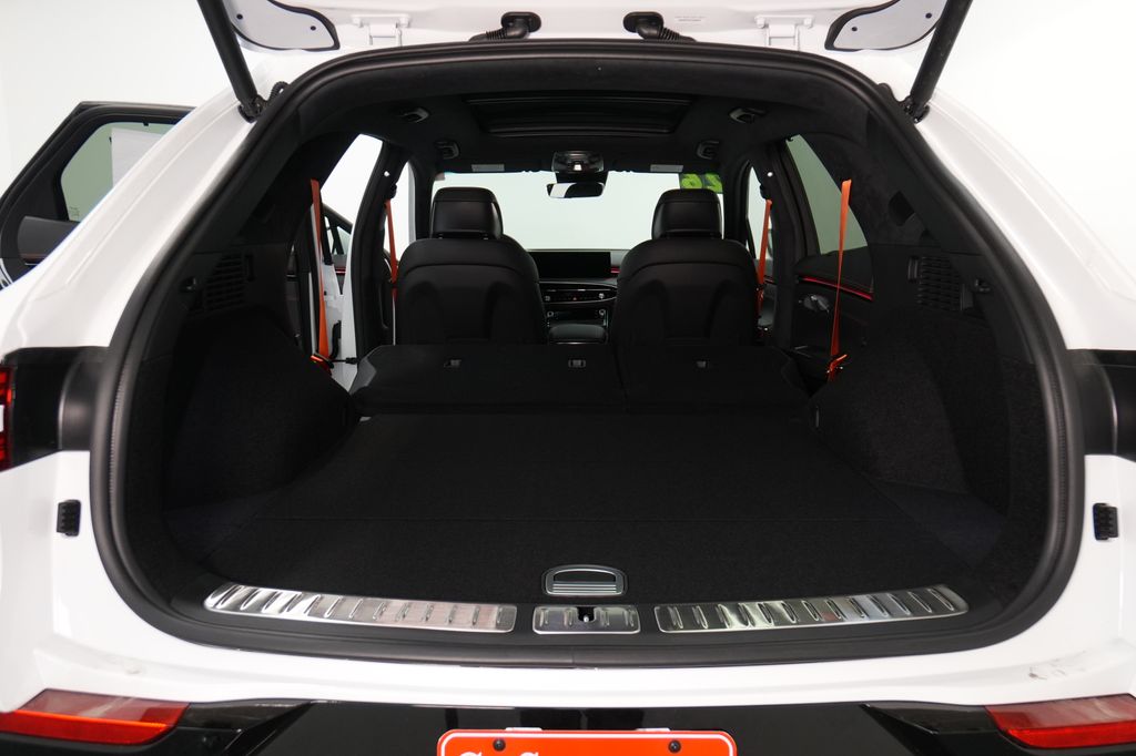 2026 Genesis GV70