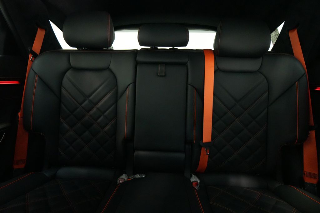 2026 Genesis GV70