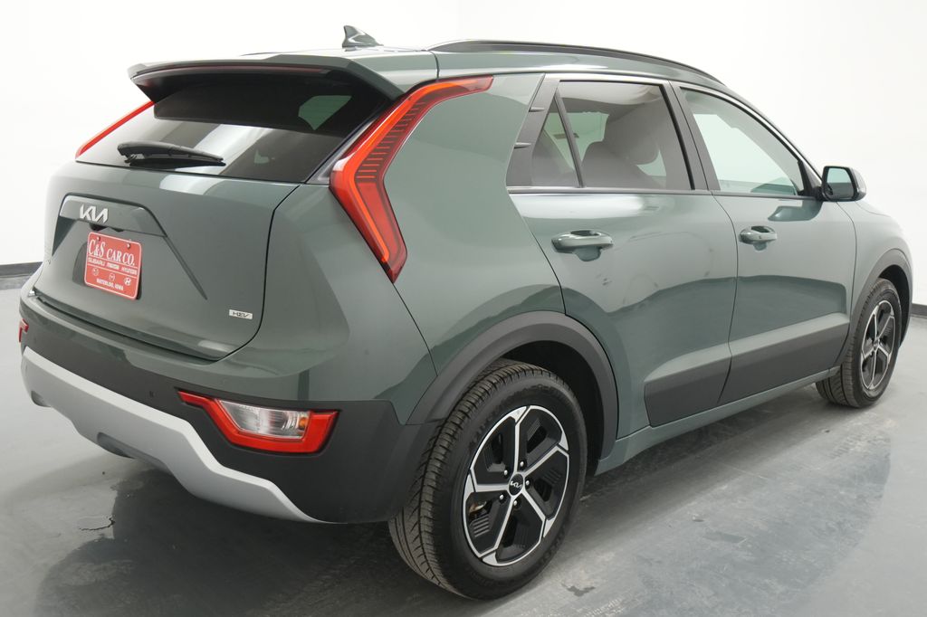 2023 Kia Niro EX - Photo 8