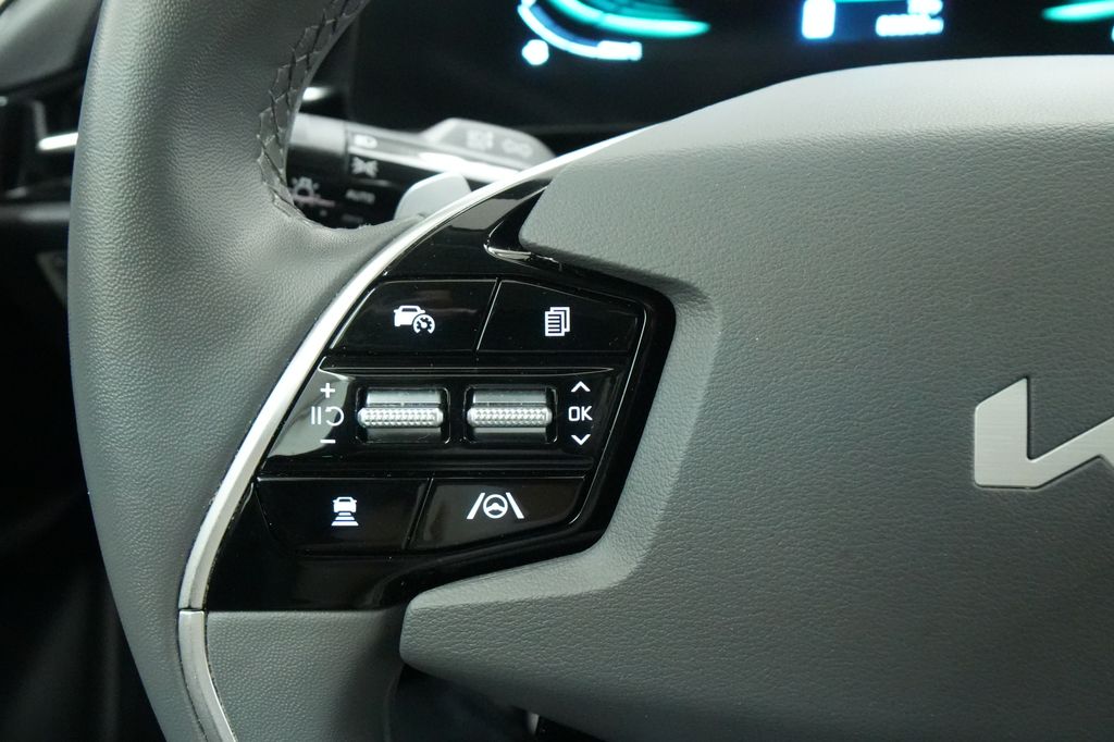 2023 Kia Niro EX - Photo 34