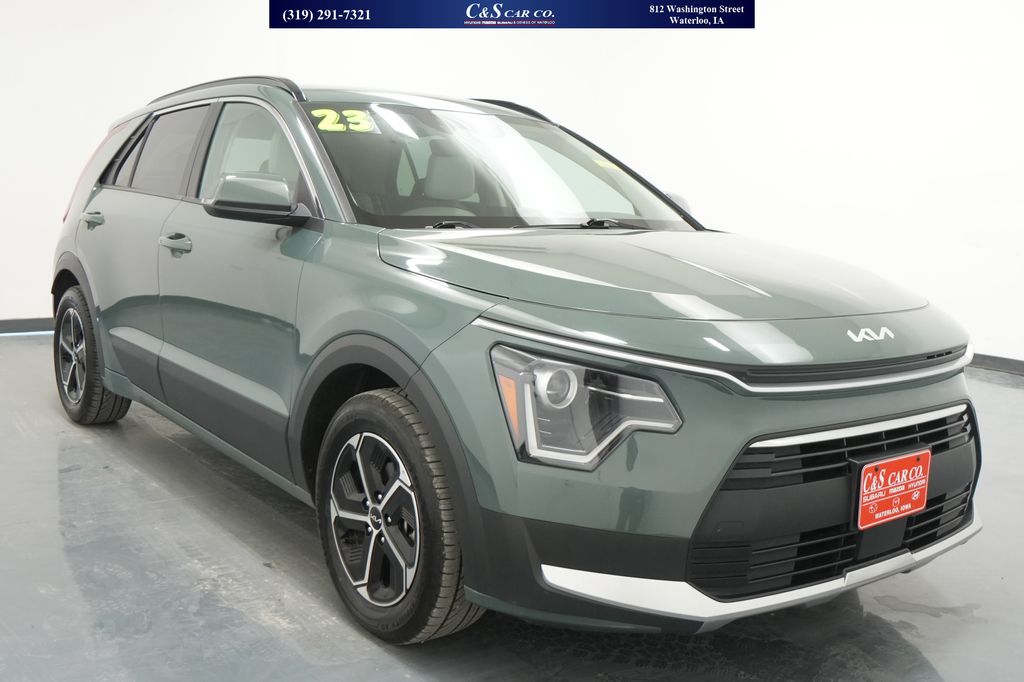 Used 2023 Kia Niro EX SUVs