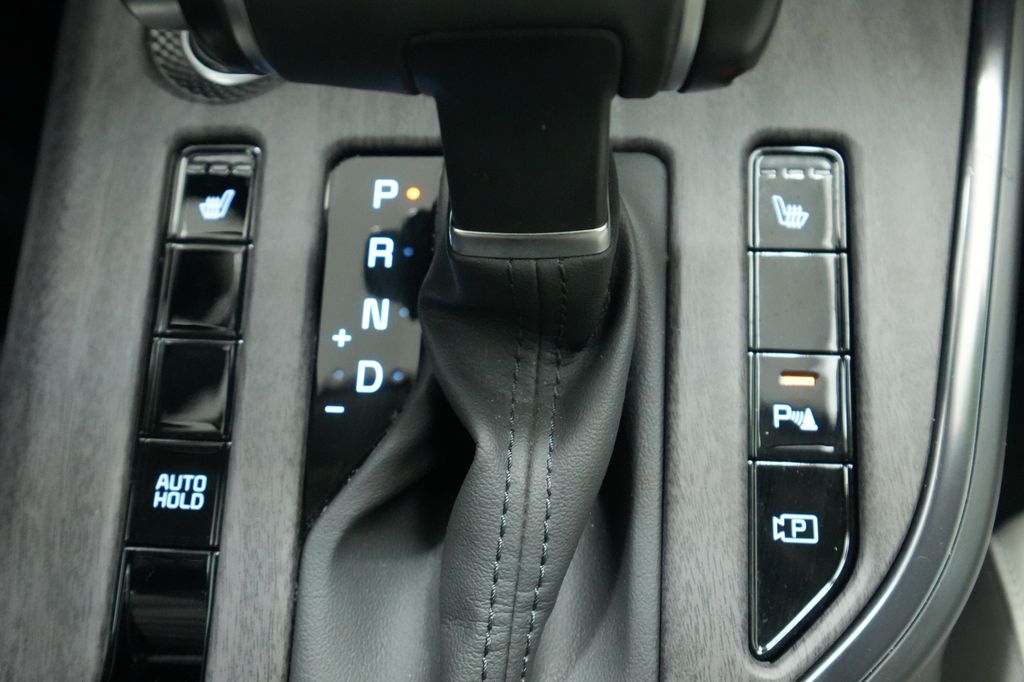2023 Kia Niro EX - Photo 28