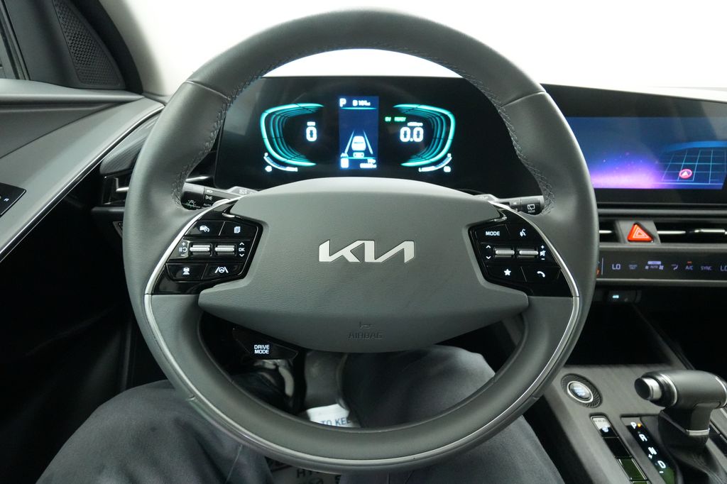 2023 Kia Niro EX - Photo 35