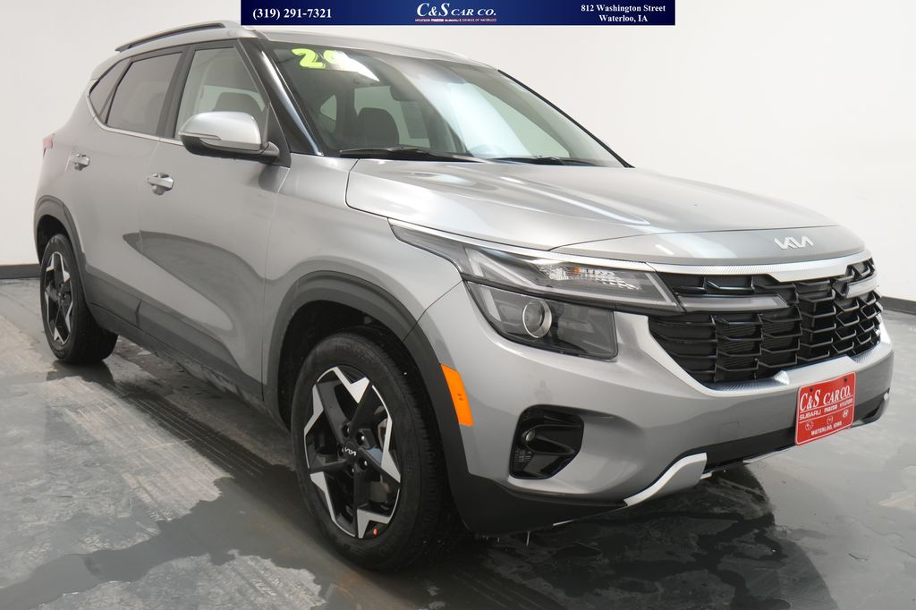 Used 2024 Kia Seltos EX SUVs