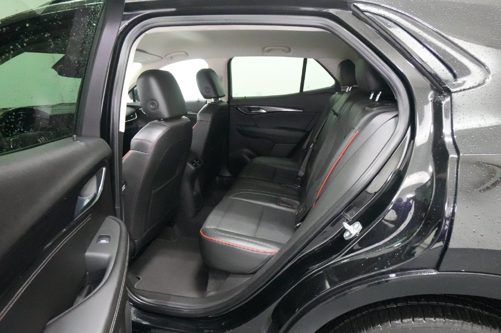 2023 Buick Envision Essence - Photo 19